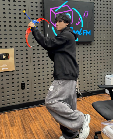 Monsta X I.M Kiss The Radio